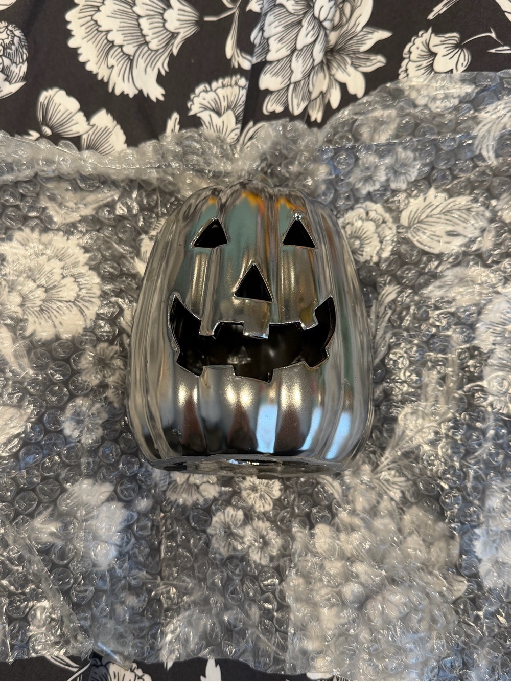 Silver Pumpkin Jack O'Lantern Tealight Decor